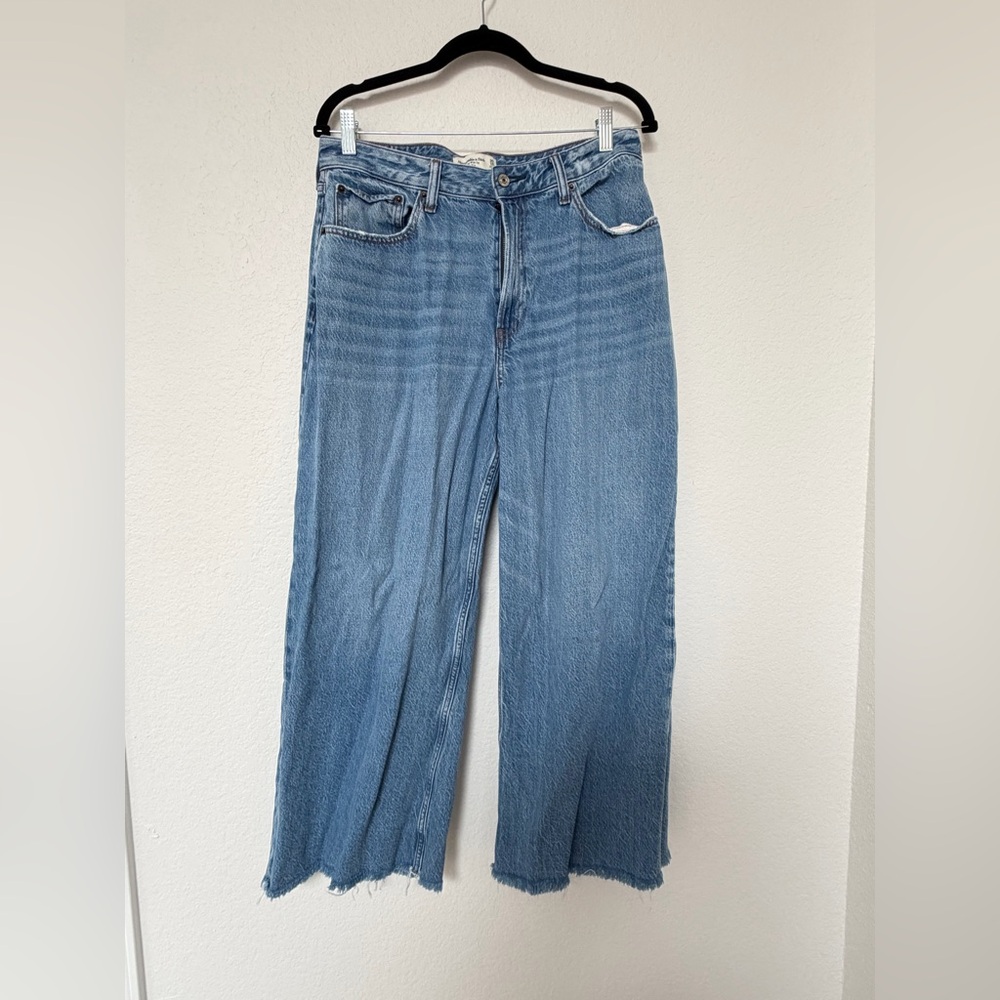 Abercrombie & Fitch Curve Love High Rise Crop Wide Leg Jeans | Size 10 - Picture 3 of 7